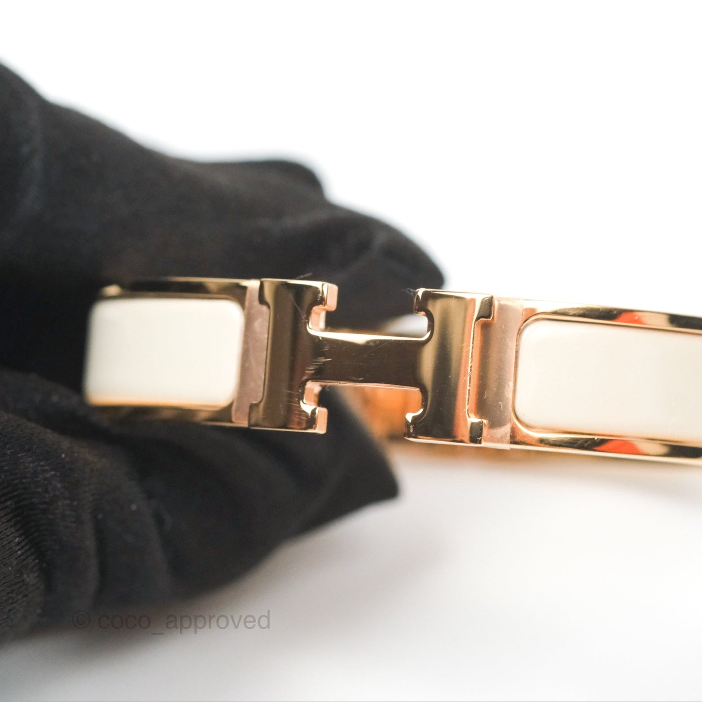 Hermès Clic H Bracelet Creme Rose Gold PM