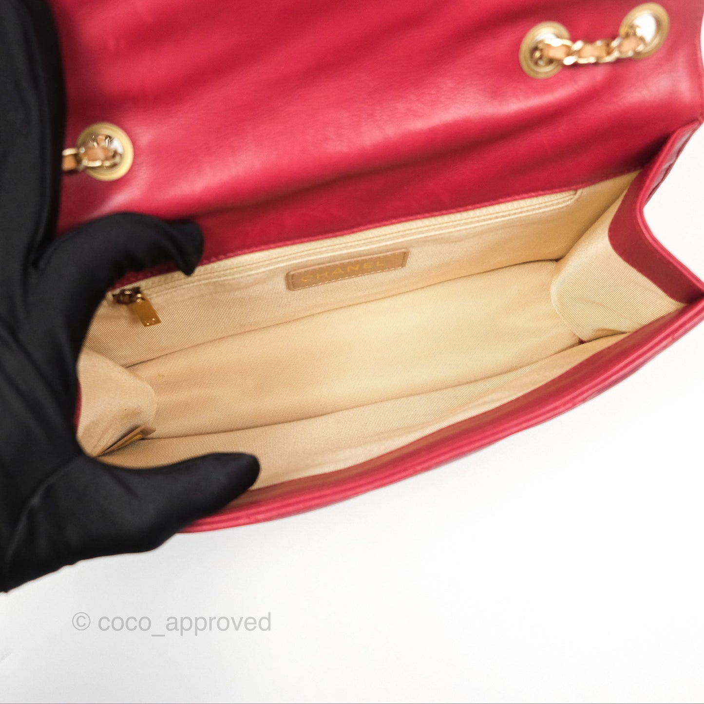 Chanel Chevron Shoulder Bag Red Calfskin Aged Gold Hardware