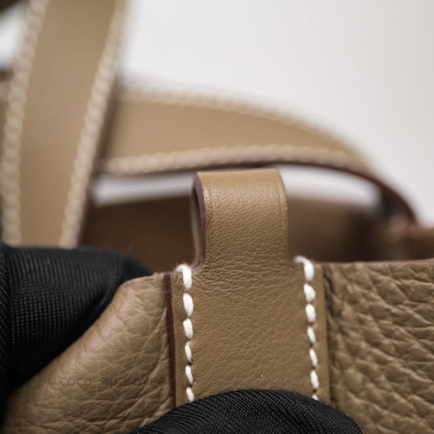 Hermès In-The-Loop 18 Etoupe Taurillon Clemence Veau Swift Gold Hardware