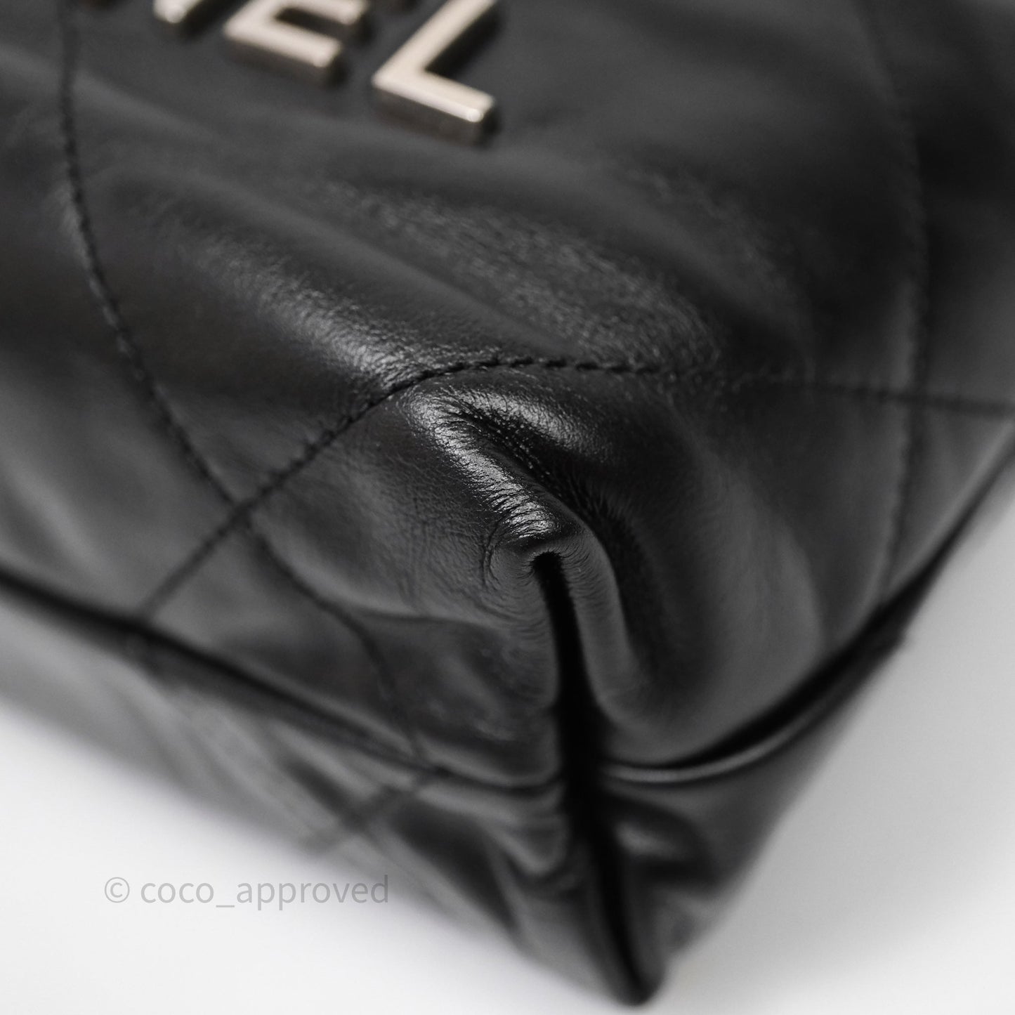 Chanel 22 Mini Bag Black Shiny Crumpled Calfskin Matte Silver Hardware