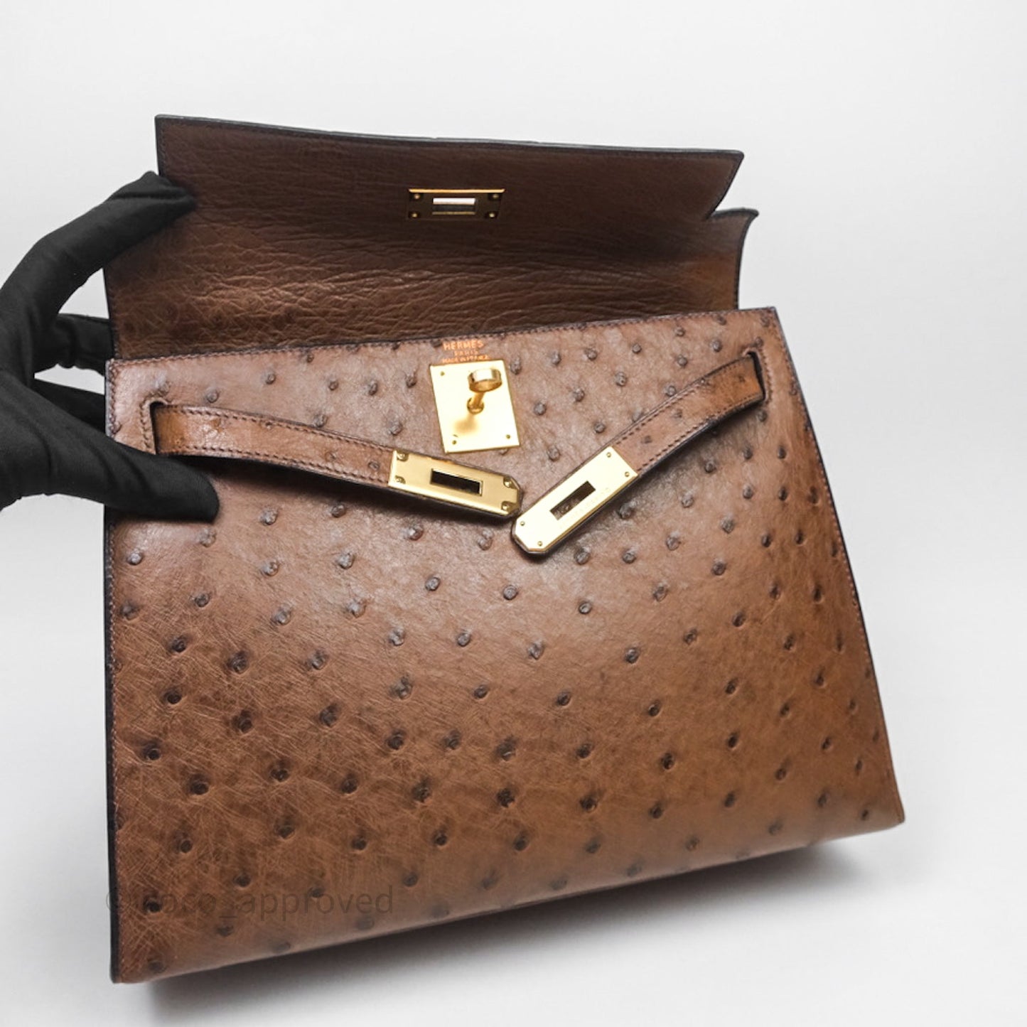 Hermès Kelly 28 Chocolate Ostrish Sellier Gold Hardware