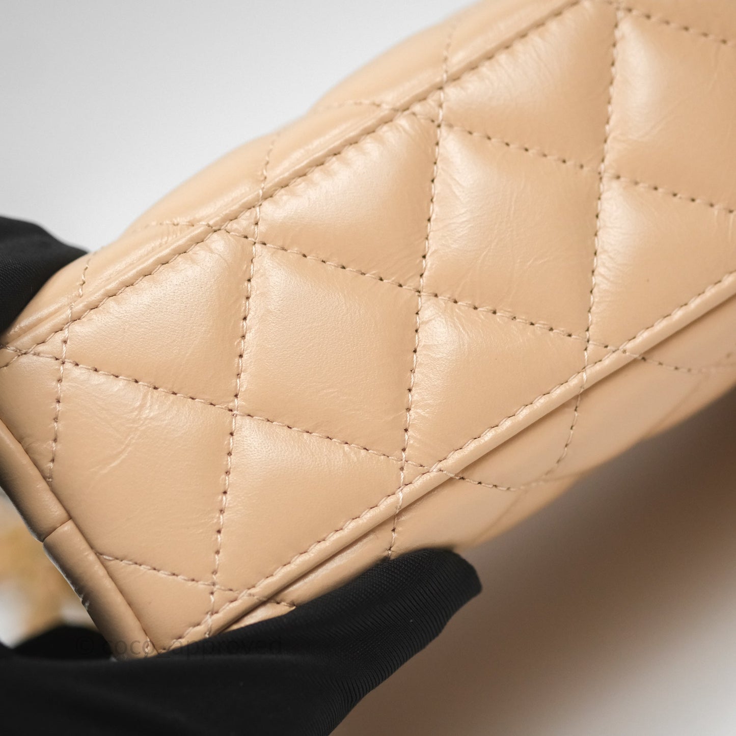 Chanel Kelly Bag Quilted Light Beige Shiny Crumpled Calfskin Aged Gold Hardware
