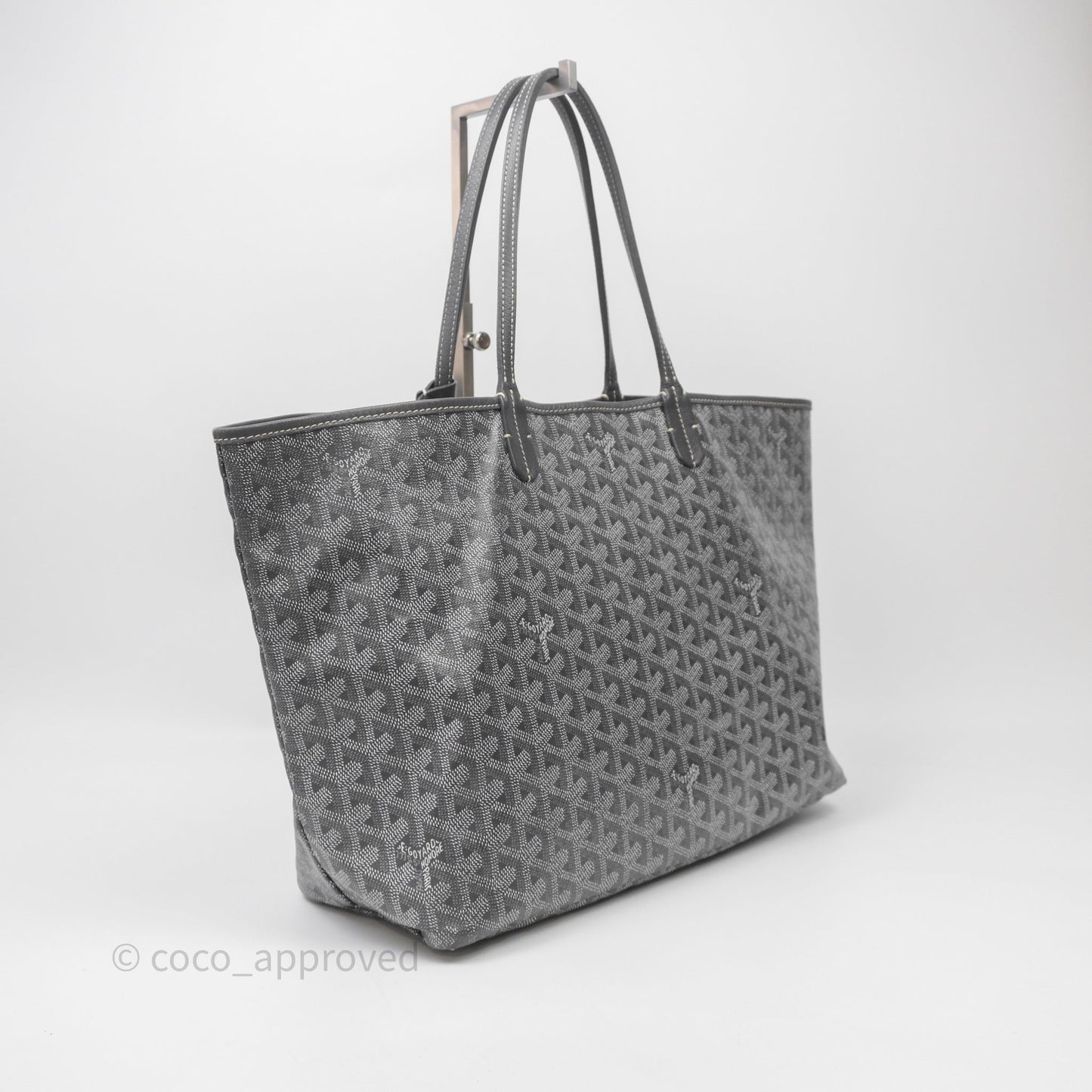 Goyard St Louis Tote PM ⁣⁣⁣⁣⁣⁣⁣⁣⁣⁣⁣⁣⁣⁣⁣⁣⁣⁣⁣⁣Grey