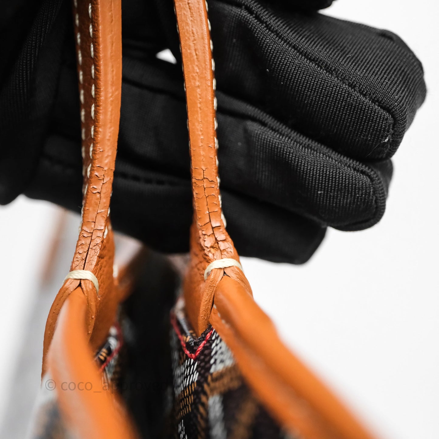 Goyard Artois Tote MM Goyardine Canvas⁣⁣⁣⁣⁣⁣⁣⁣⁣⁣⁣⁣⁣⁣⁣⁣⁣⁣⁣⁣ Tan/Black