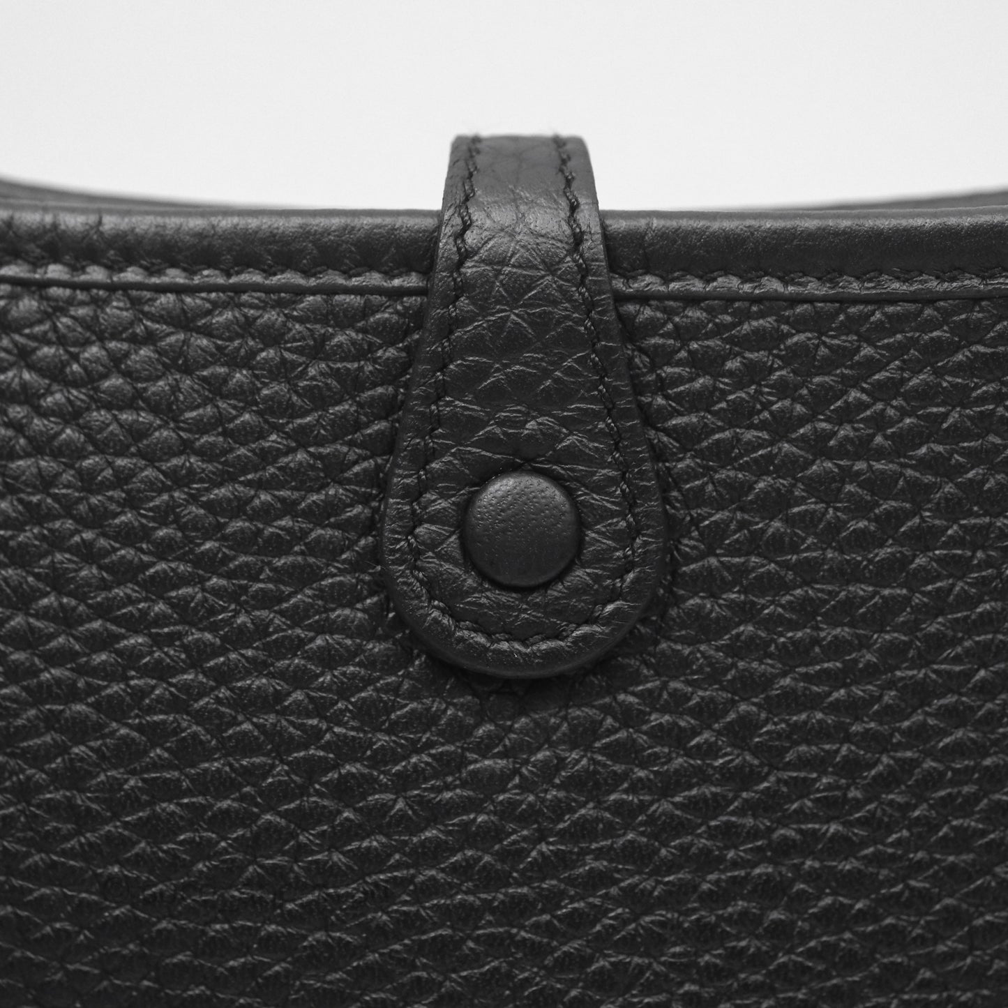 Hermès Mini Evelyne 16 Noir 89 Clemence Palladium Hardware