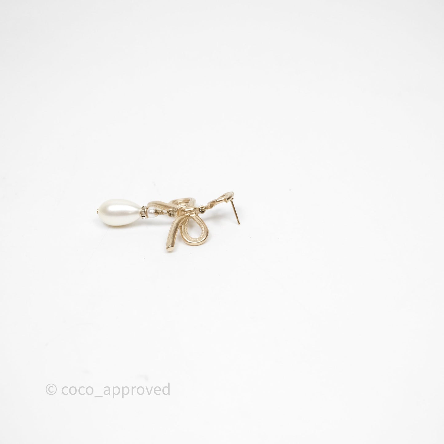 Chanel CC Pearl Drop Bow Earrings Gold Tone 22S