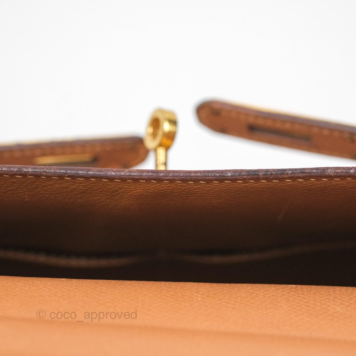 Hermes Vintage Kelly 32 Retourne Natural Gold Hardware