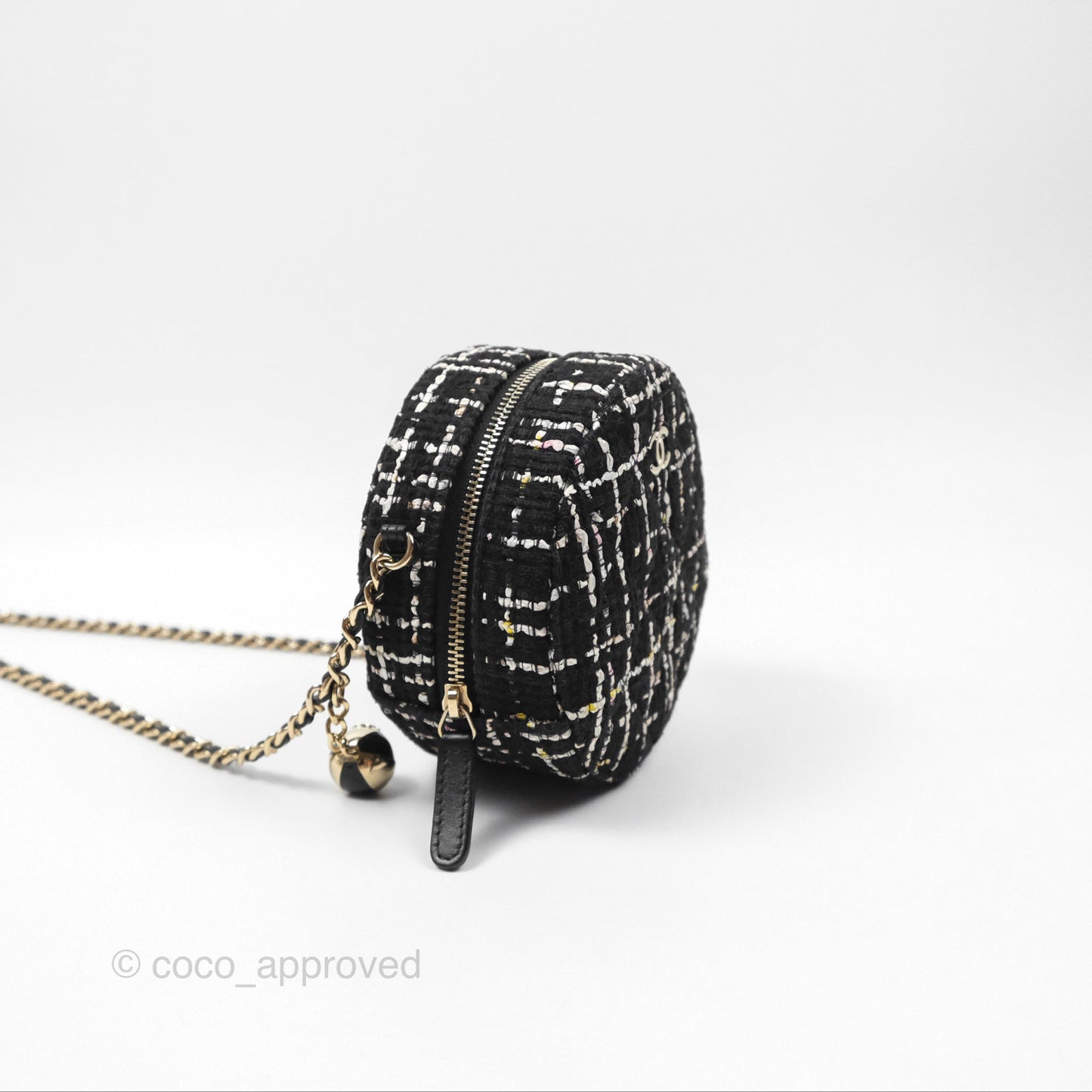 Chanel Classic Quilted Round Clutch With Chain Black Tweed Gold Hardware