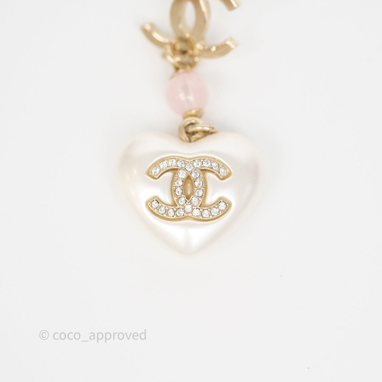 Chanel CC Pink Bead Heart Pearl Crystal CC Drop Earrings Gold Tone 21B