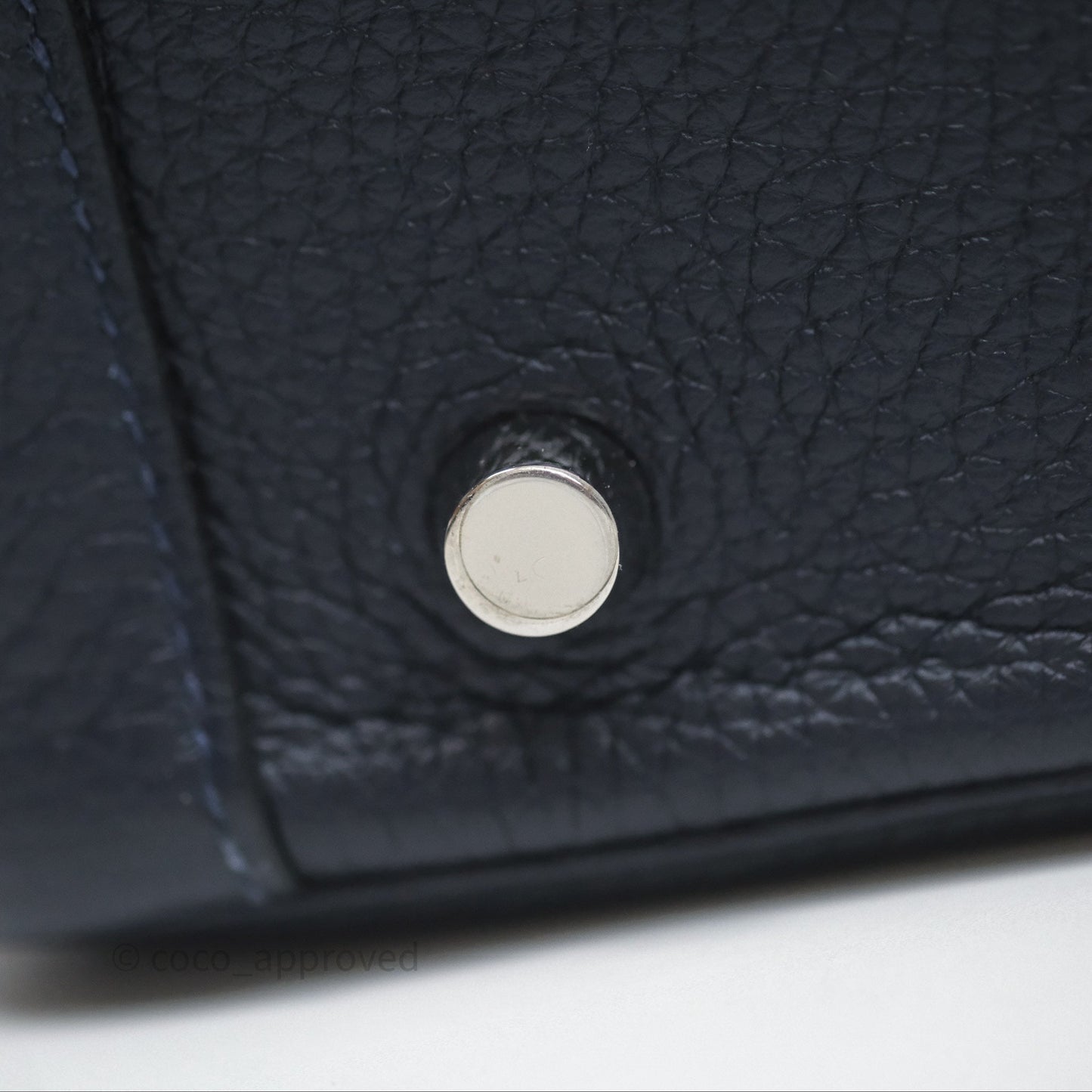 Hermès Lindy 26 Bleu Nuit 2Z Taurillon Clemence Palladium Hardware