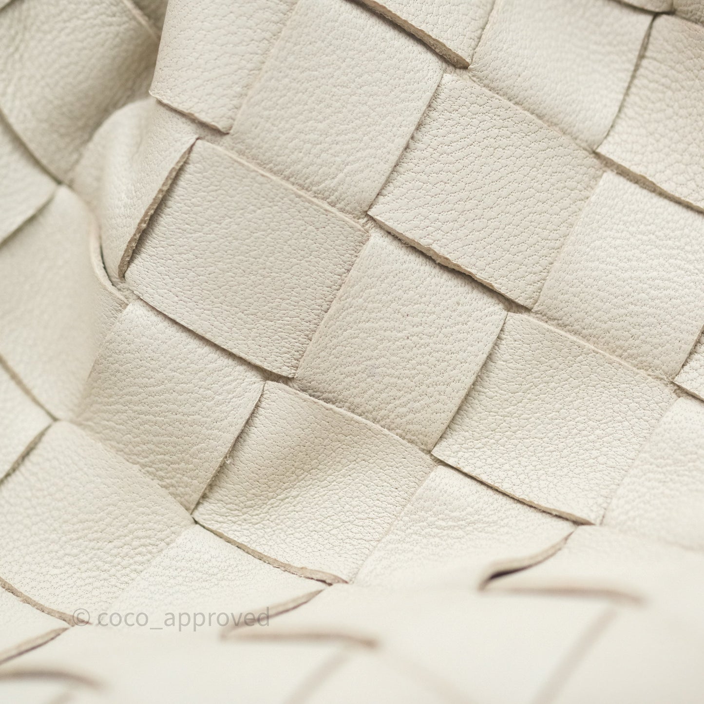 Bottega Veneta Mini Pouch Chalk Intrecciato Calfskin