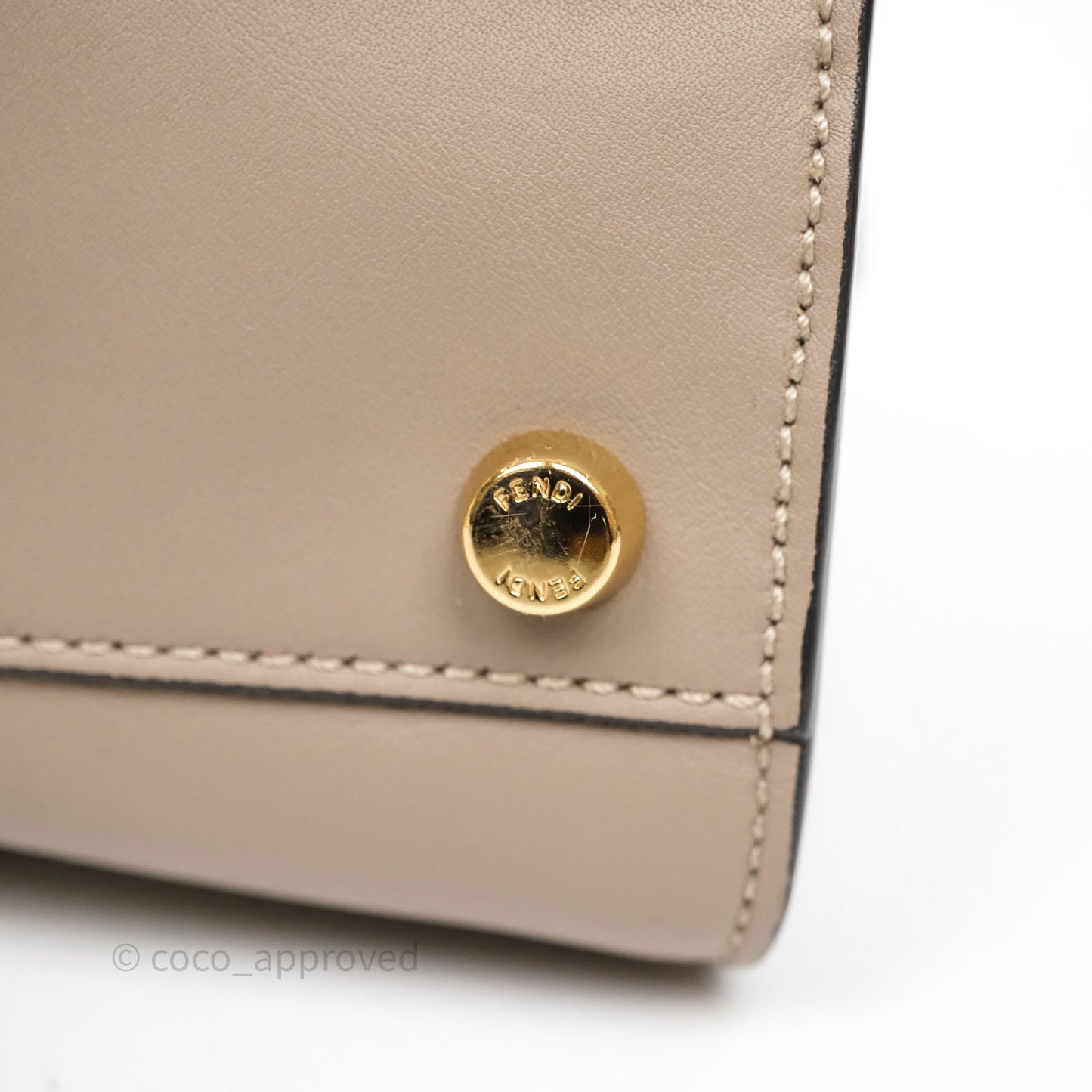 Fendi Peekaboo Iconic Essentially Bag Calfskin Beige
