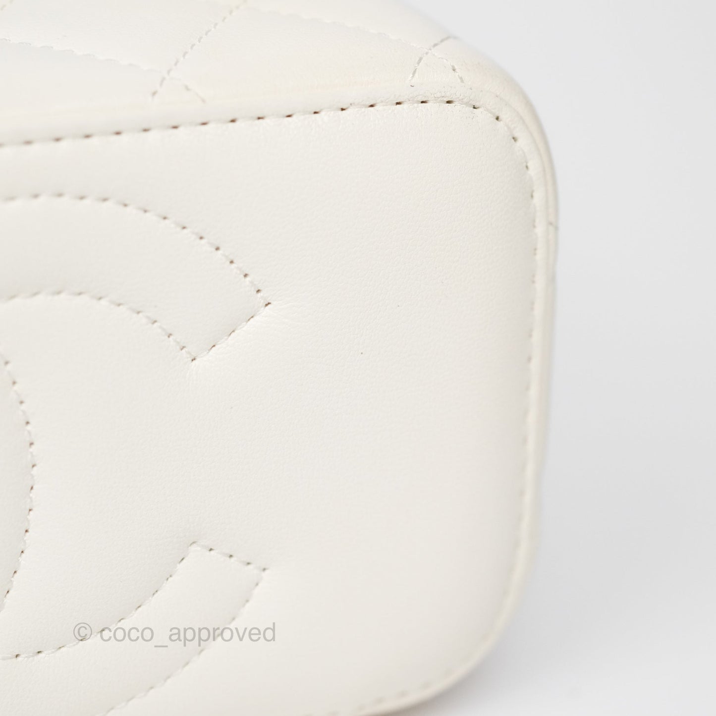 Chanel Vanity with Double Chain White Shiny Lambskin 23C