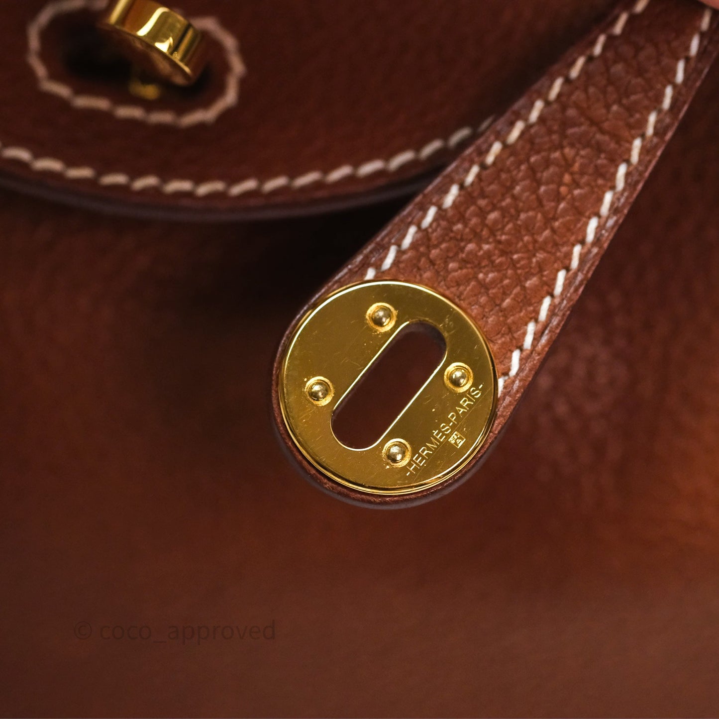 Hermès Mini Lindy 20 Fauve 34 Barenia Gold Hardware