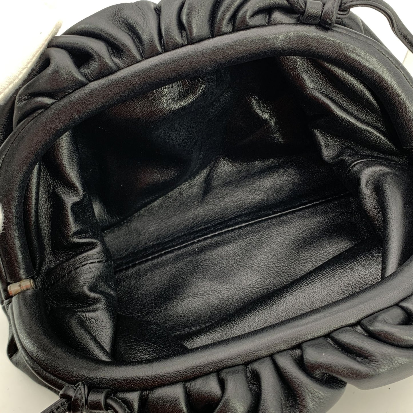 Luxury Bottega Veneta Leather Crossbody Bag The Pouch