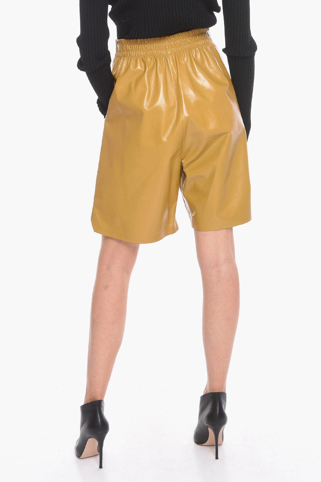 Luxury Bottega Veneta Leather SHINY Gaucho Shorts