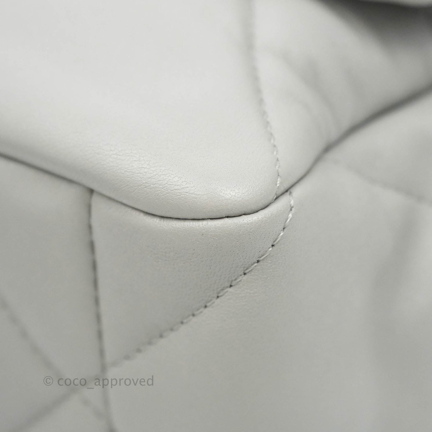 Chanel 19 Medium Grey Lambskin Mixed Hardware 21A