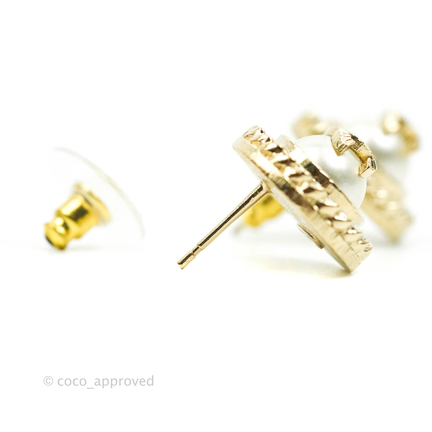 Chanel CC Pearl Crystal Round Earrings Gold Tone 21B