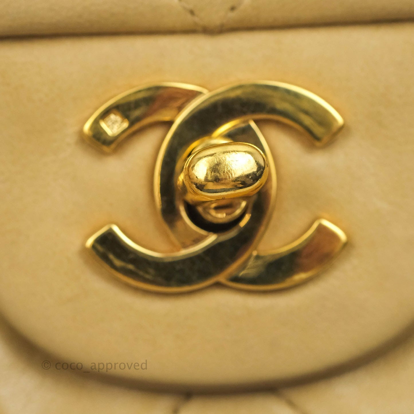 Chanel Vintage Classic M/L Medium Double Flap Bag Beige Lambskin 24K Gold Hardware
