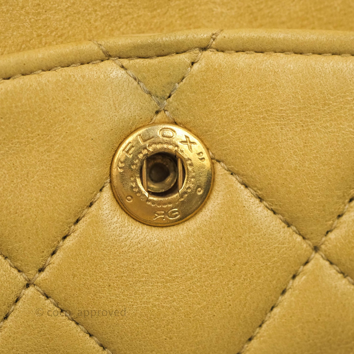 Chanel Vintage Classic M/L Medium Double Flap Bag Beige Lambskin 24K Gold Hardware