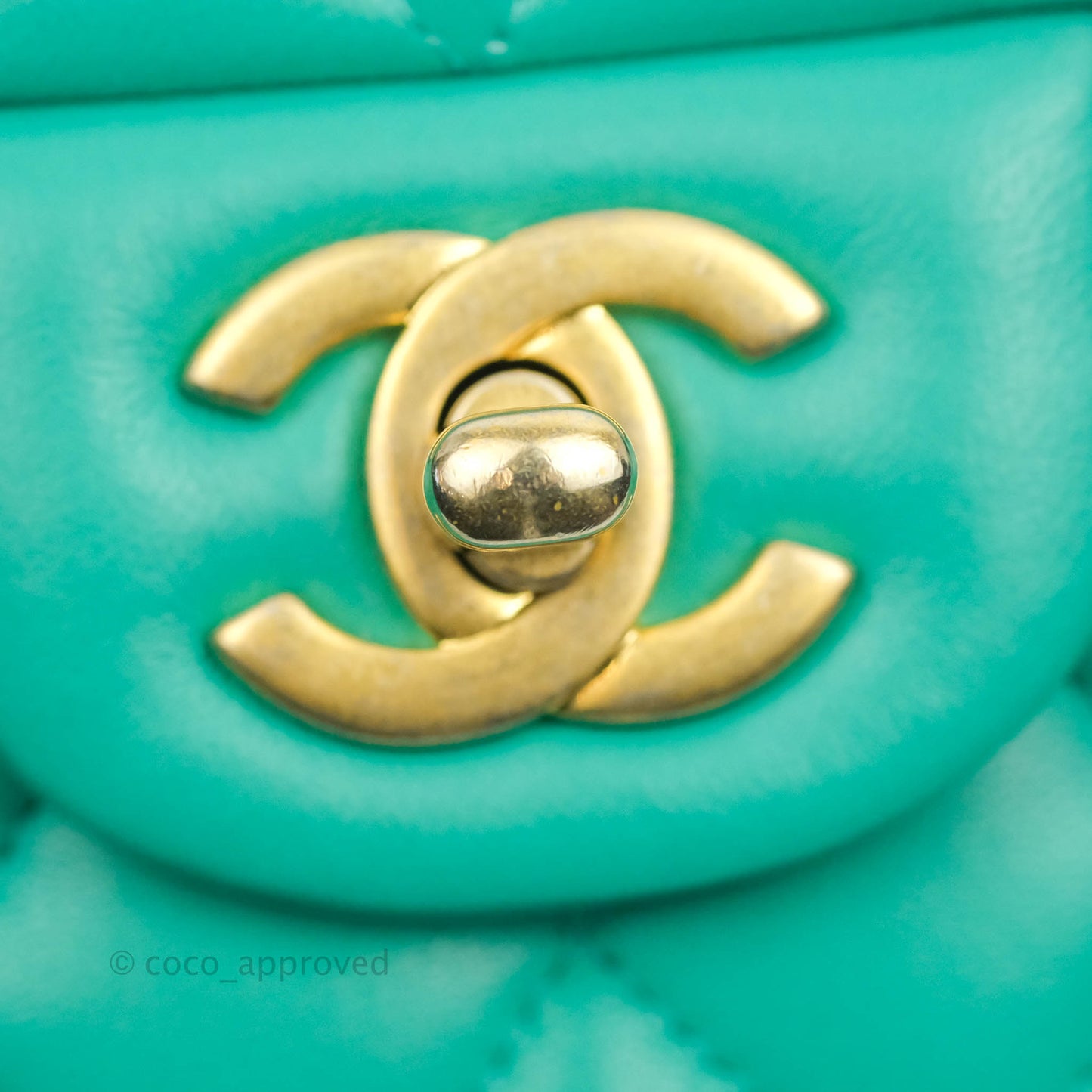 Chanel Quilted M/L Medium Double Flap Green Lambskin Aged Gold Hardware 19S