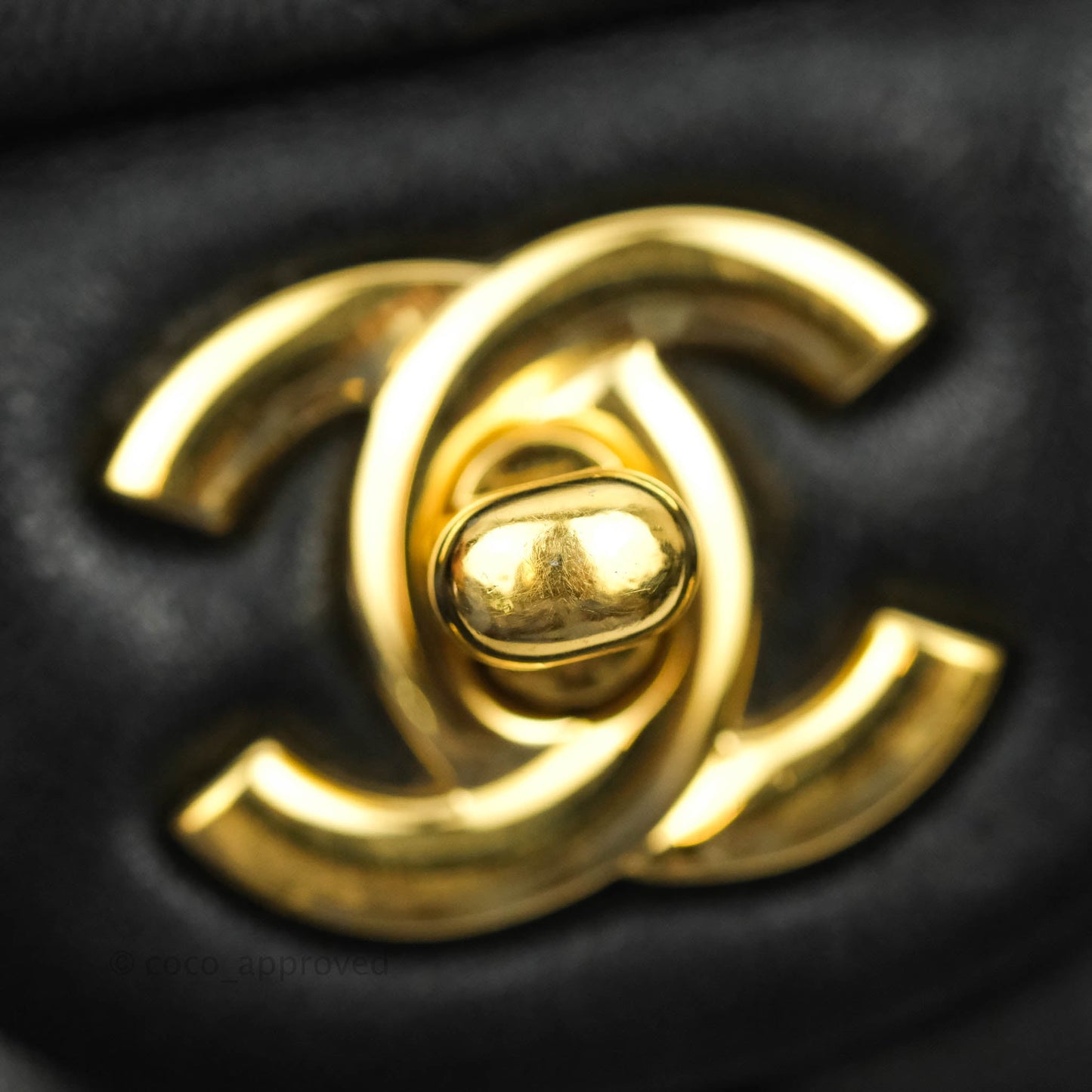 Chanel Classic M/L Medium Double Flap Black Lambskin Gold Hardware