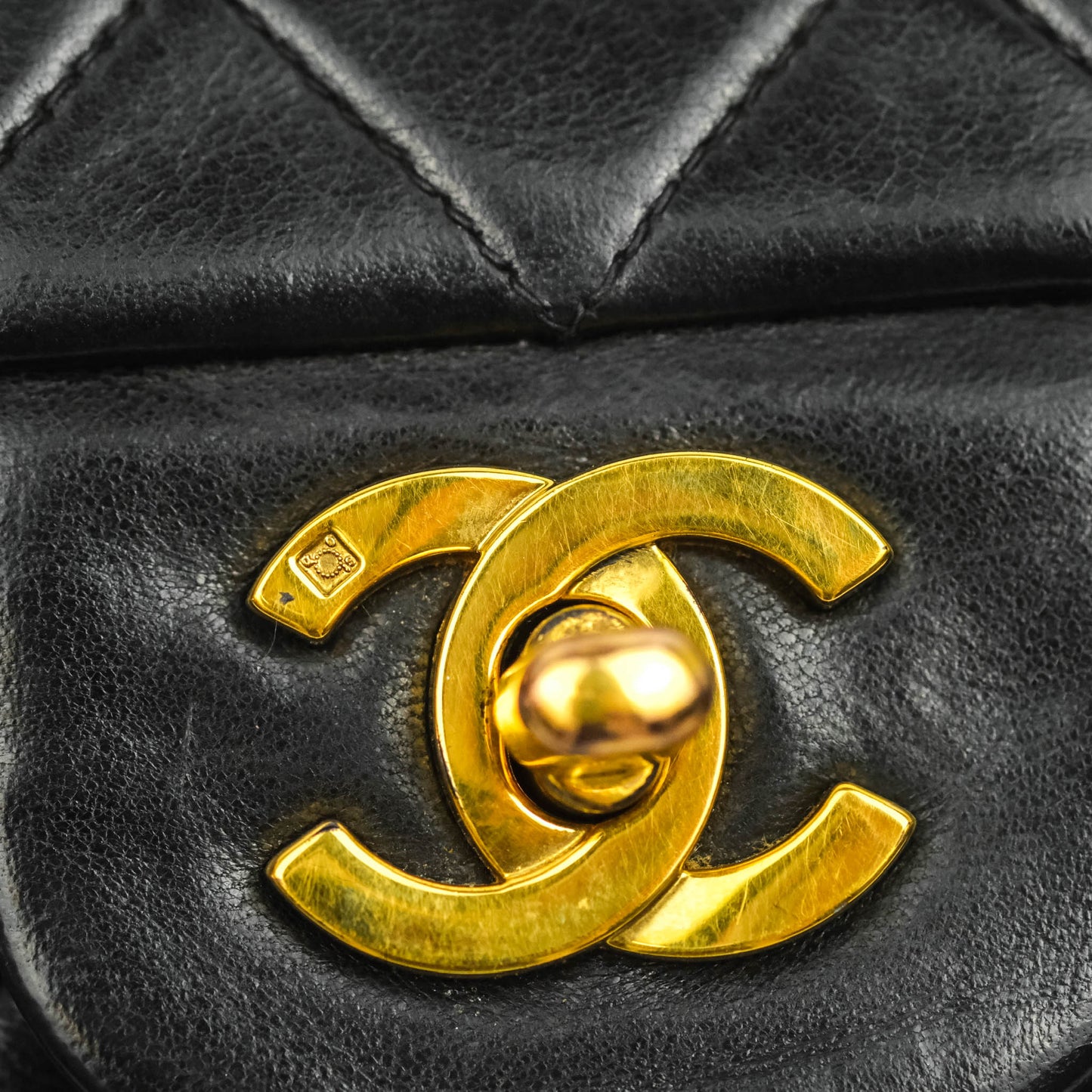 Chanel Vintage Classic M/L Medium Double Flap Bag Black Lambskin 24K Gold Hardware