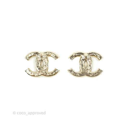 Chanel CC Pearl Earrings Gold Tone 21P