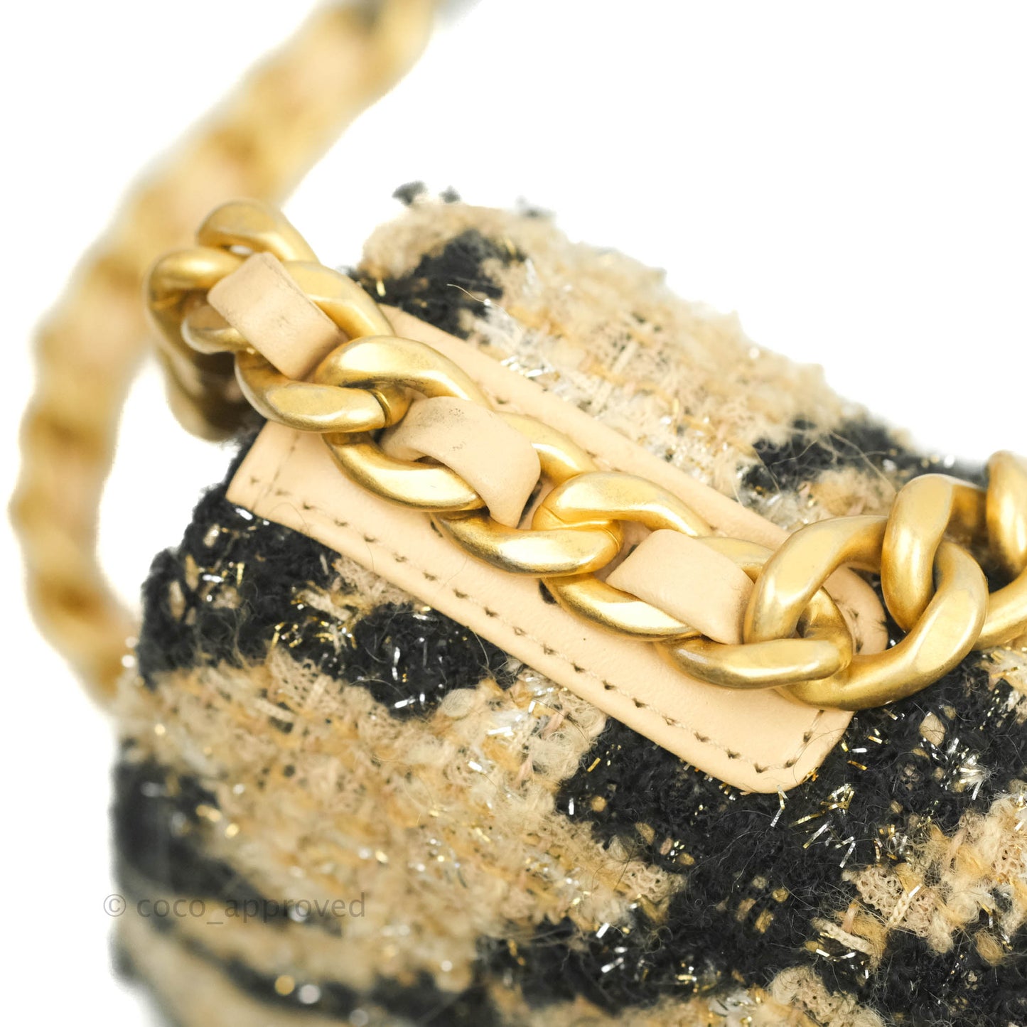 Chanel 19 Wallet On Chain WOC Houndstooth Beige Black Tweed Gold Hardware