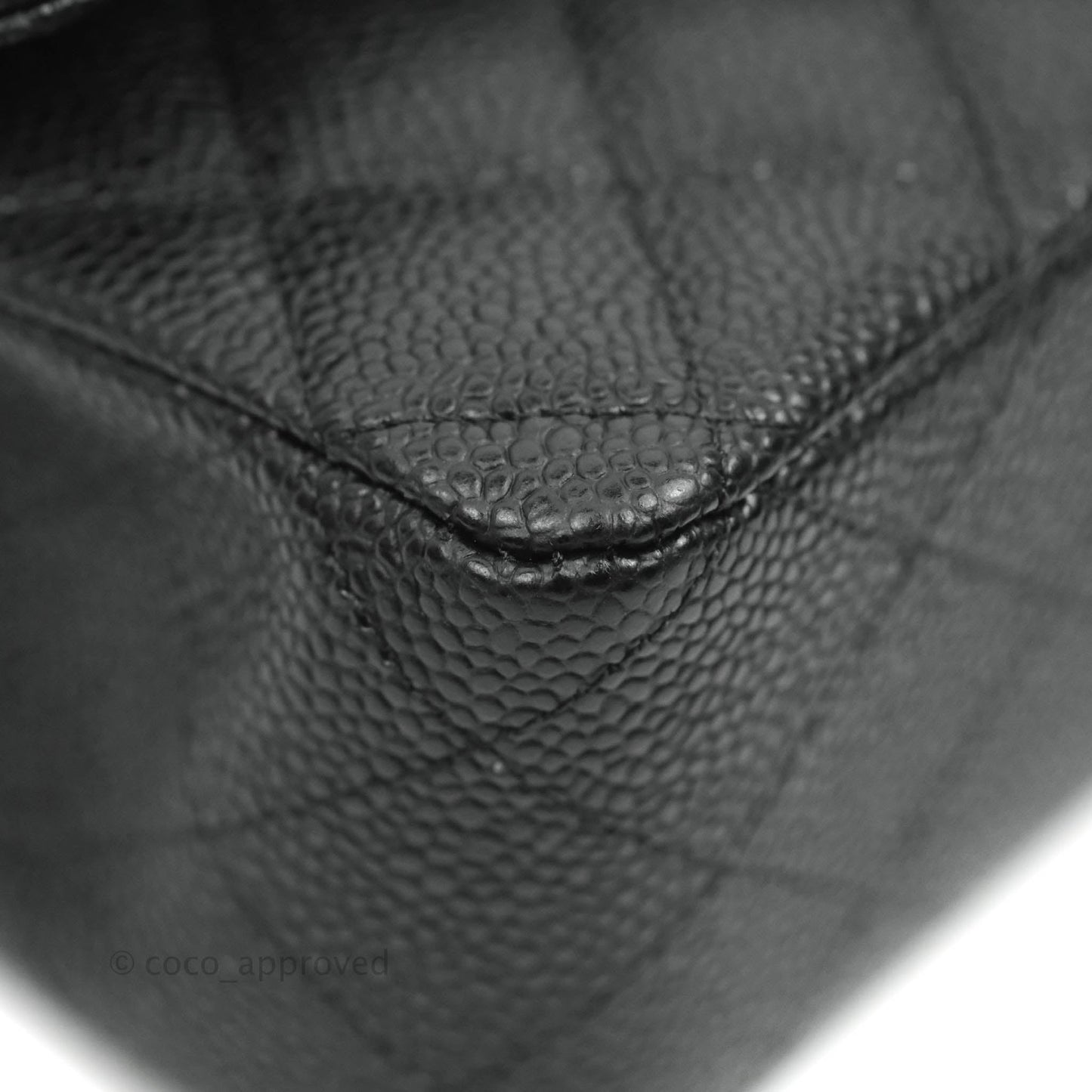 Chanel Medium M/L Quilted Classic Flap Black Caviar Gold Hardware