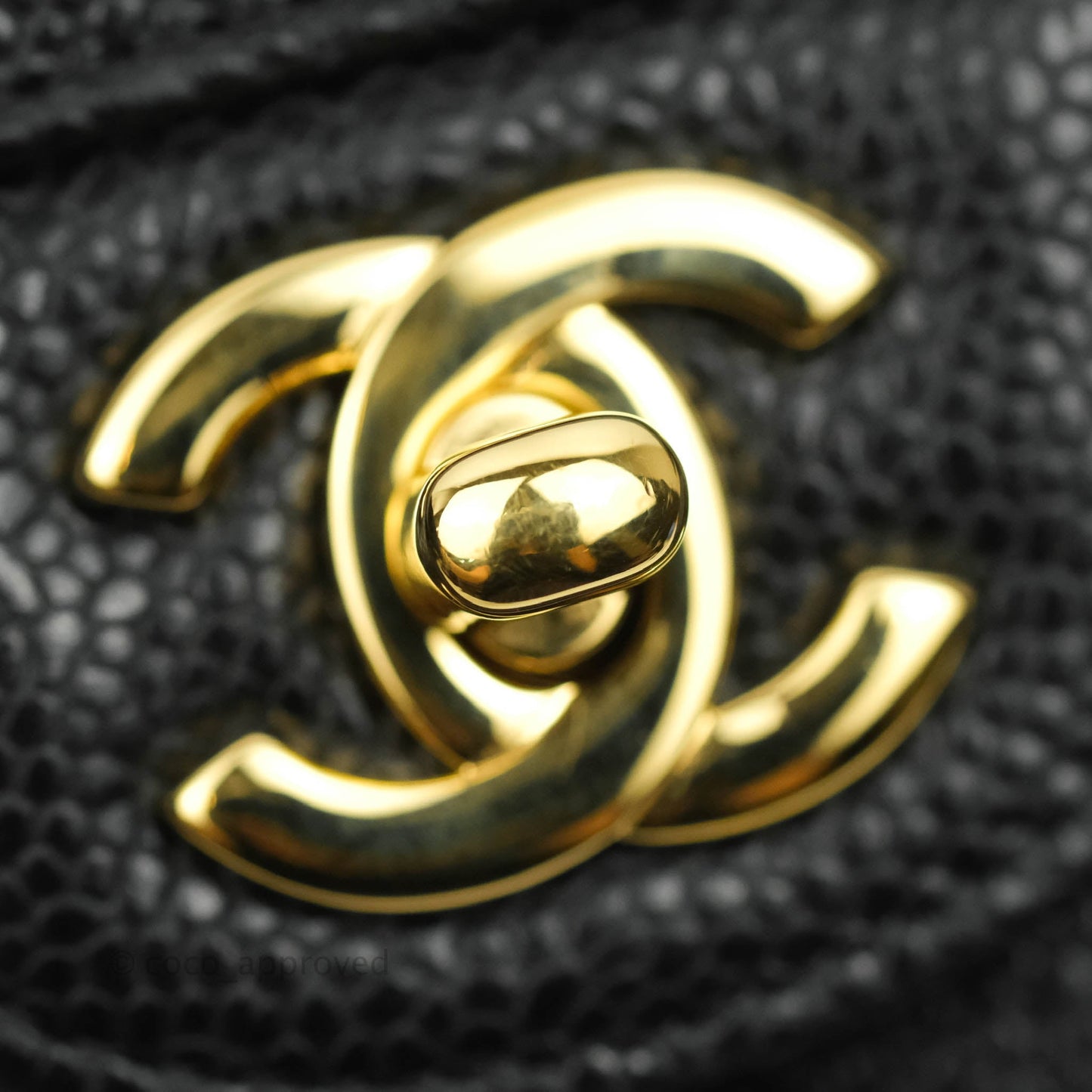 Chanel Medium M/L Quilted Classic Flap Black Caviar Gold Hardware