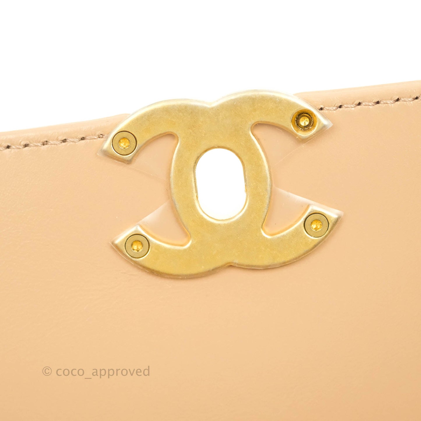 Chanel Quilted Mini Perfect Fit Adjustable Beige Calfskin Gold Hardware 21A