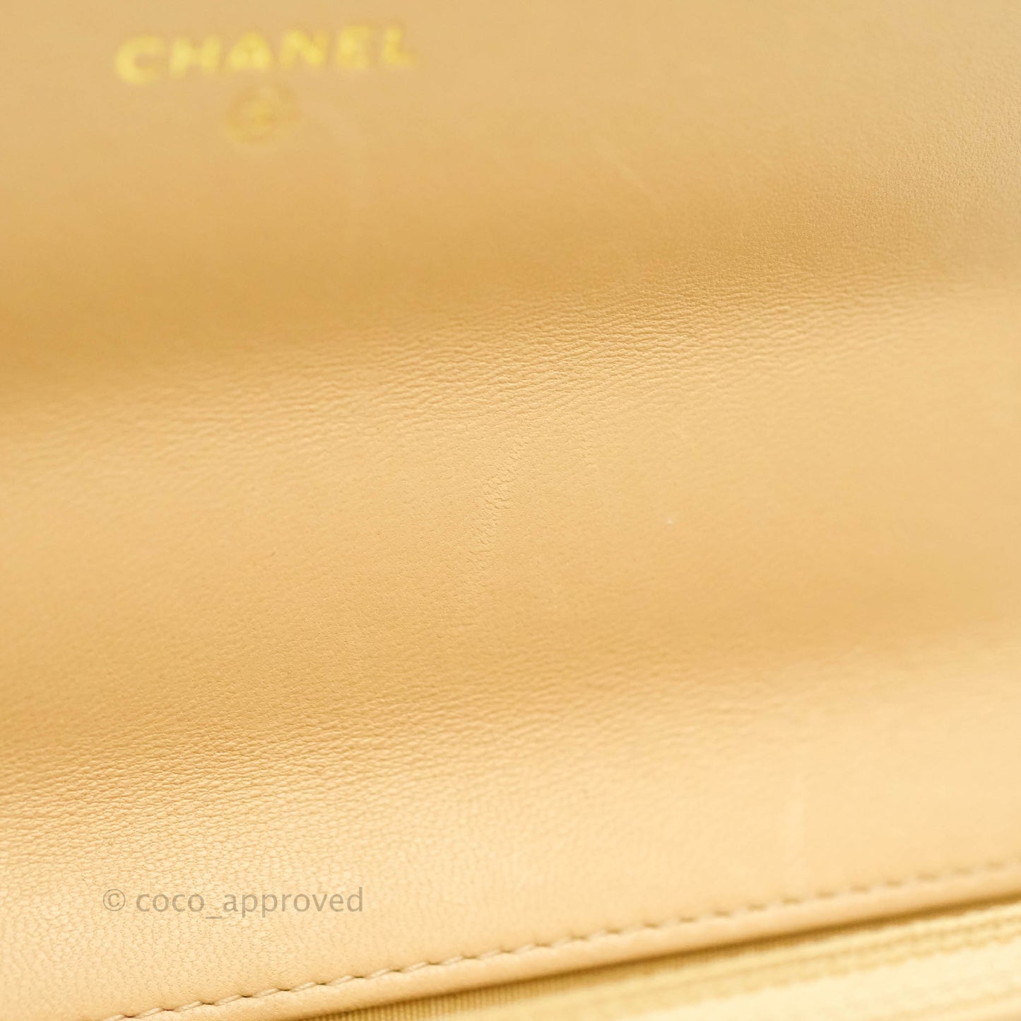 Chanel 19 Wallet On Chain WOC Houndstooth Beige Black Tweed Gold Hardware