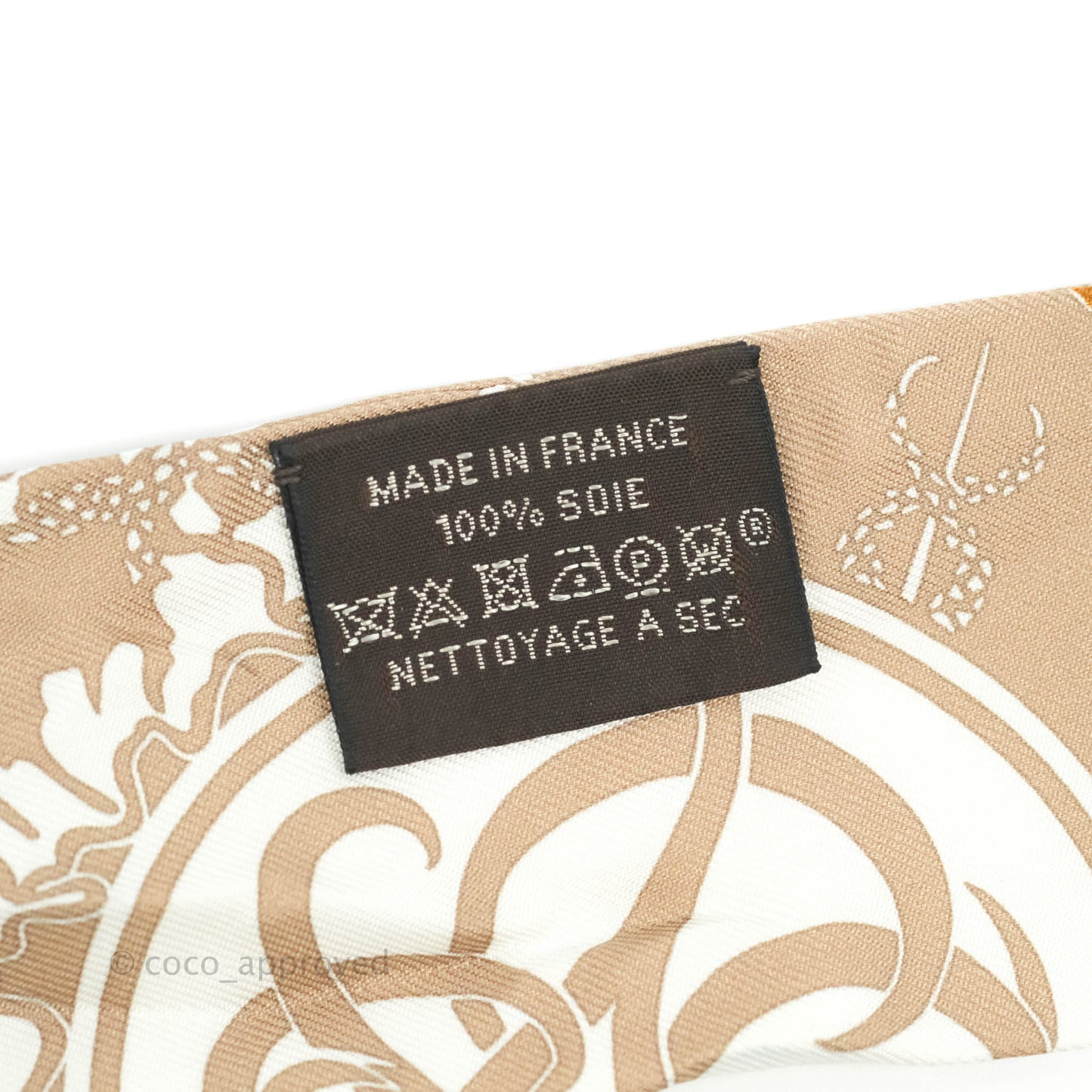 Hermès Silk Ex-Libris Les Parisiennes Twilly