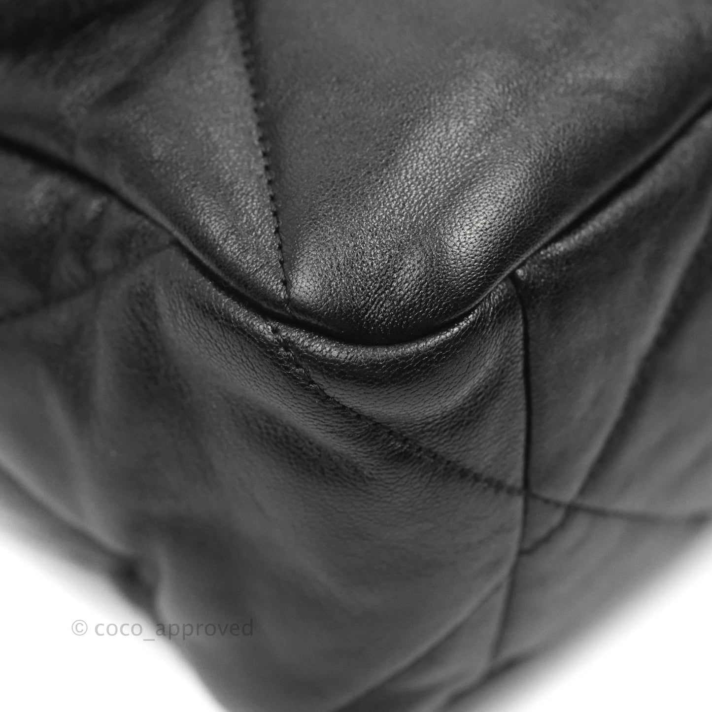 Chanel 19 Medium Black Goatskin Mixed Hardware