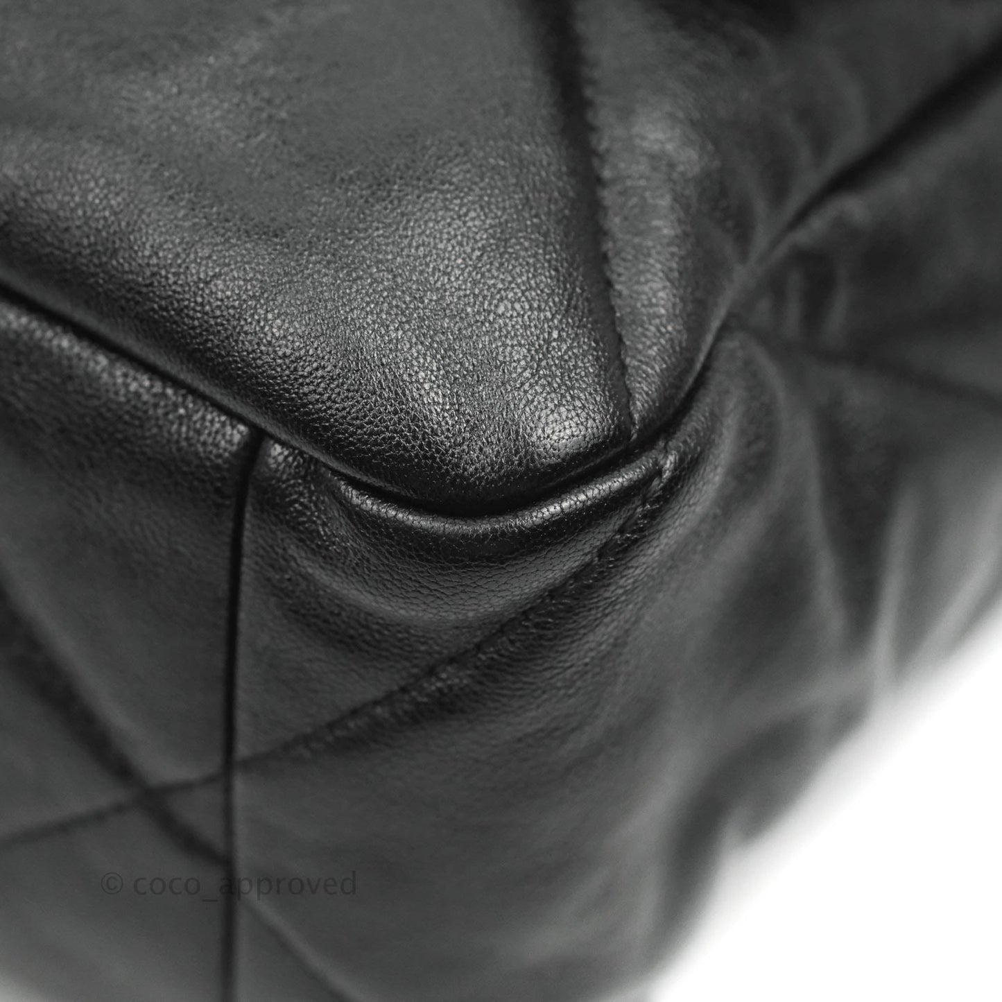 Chanel 19 Medium Black Goatskin Mixed Hardware