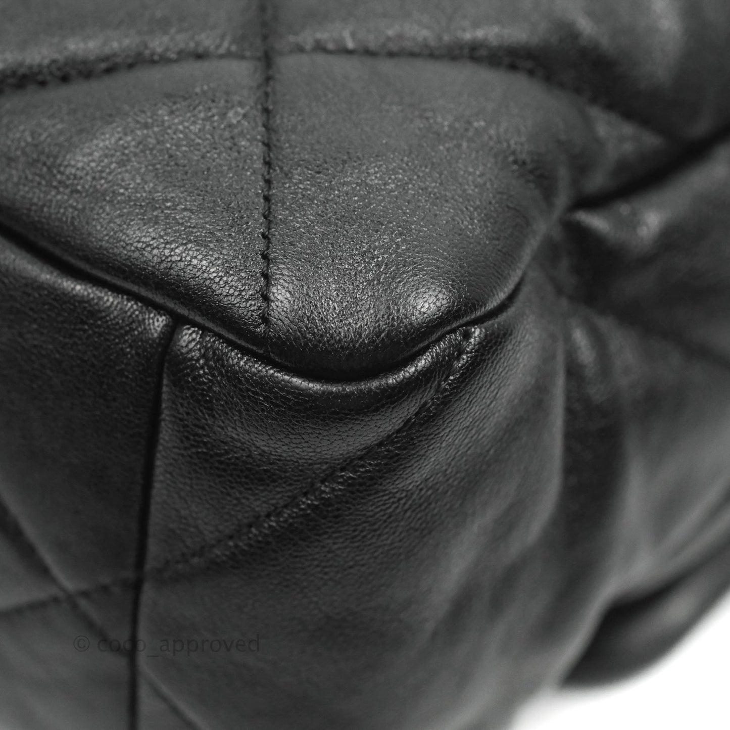 Chanel 19 Medium Black Goatskin Mixed Hardware