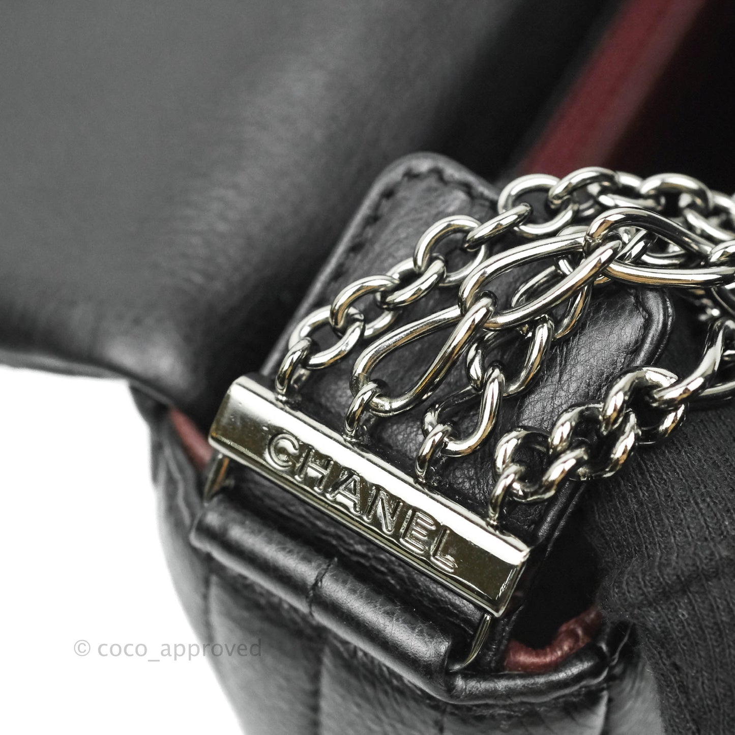 Chanel Quilted & Chevron Flap Bag Black Calfskin Gun Metal Chains Strap
