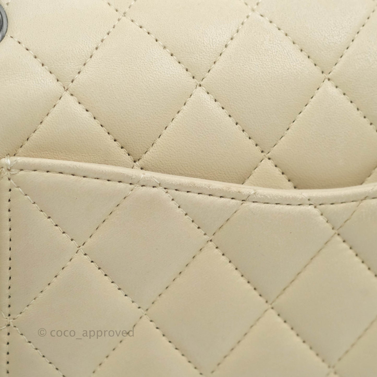 Chanel Classic M/L Medium Double Flap Light Beige Lambskin Gun Metal