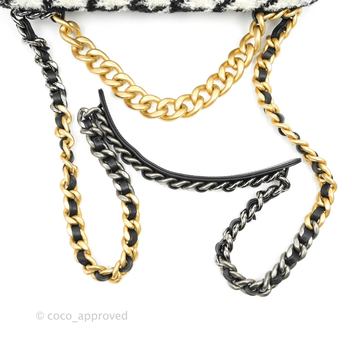 Chanel 19 Medium Tweed Houndstooth Black & White Mixed Hardware