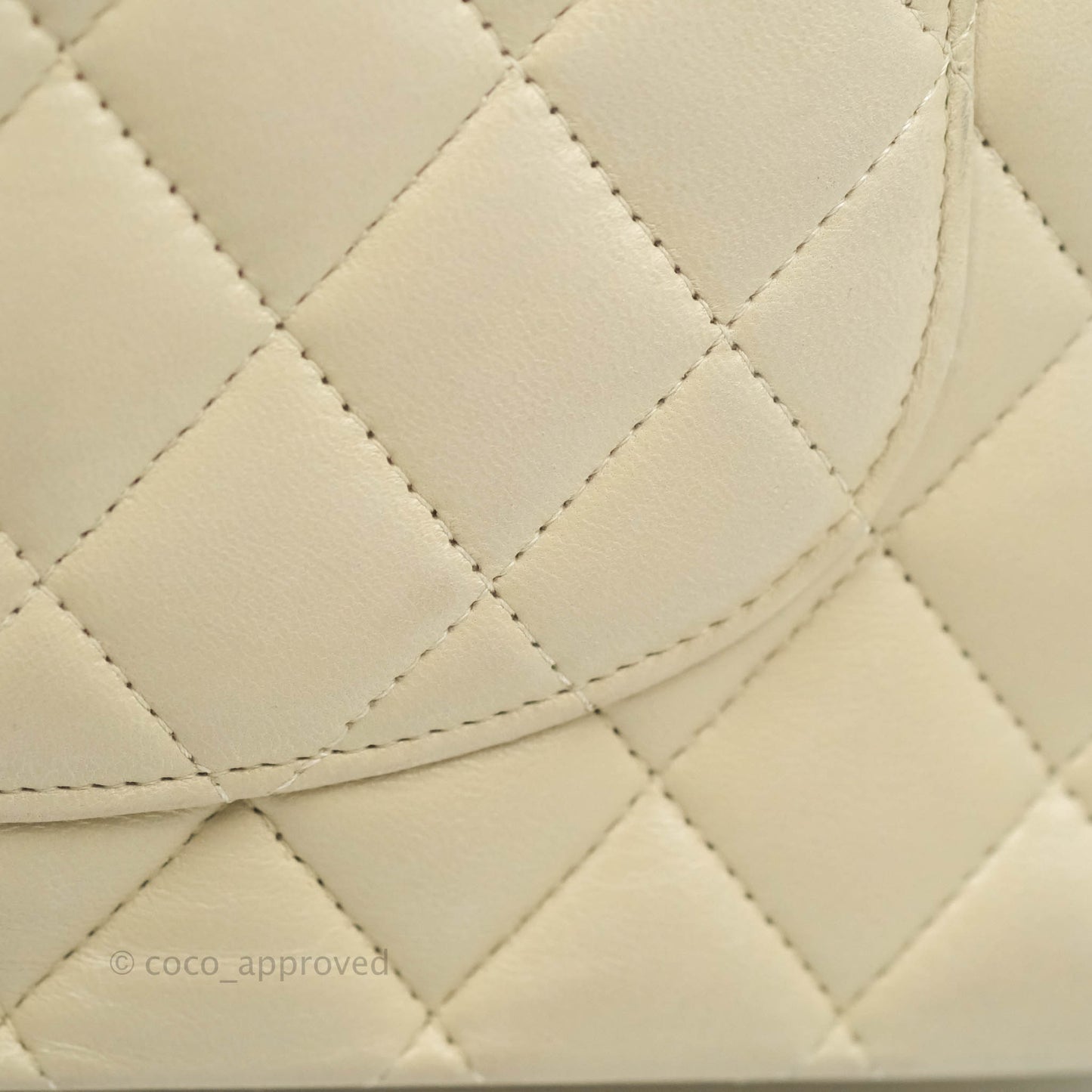 Chanel Classic M/L Medium Double Flap Light Beige Lambskin Gun Metal