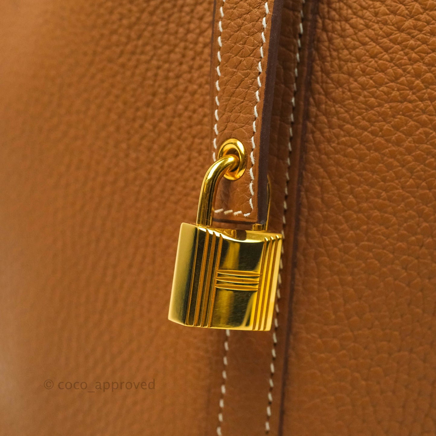 Hermès Gold Clemence Picotin Lock 18 PM Gold Hardware
