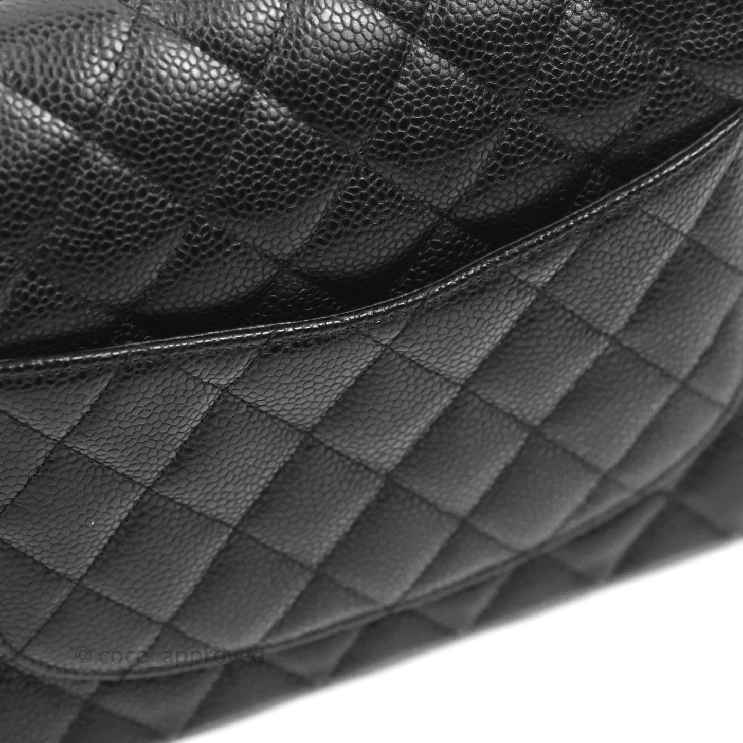 Chanel Classic M/L Medium Double Flap Black Caviar 24K Gold Hardware