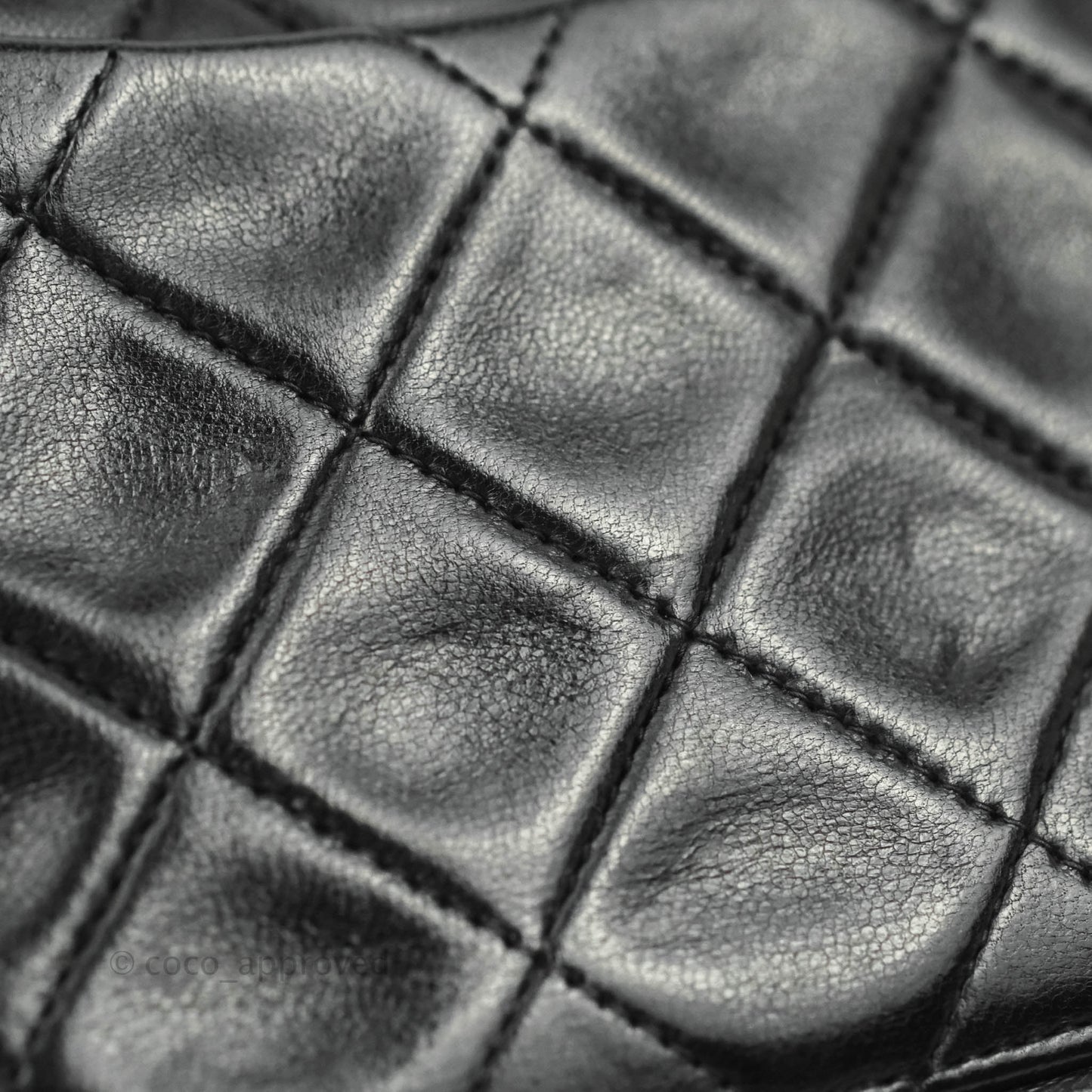 Chanel Vintage Classic M/L Medium Double Flap Bag Black Lambskin 24K Gold Hardware