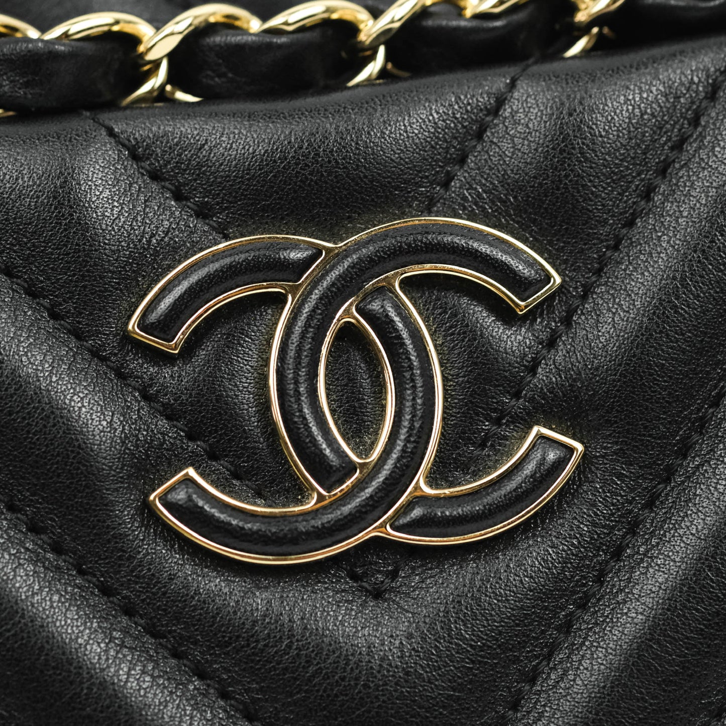 Chanel Daily Chevron Camera Case Black Calfskin Gold Hardware