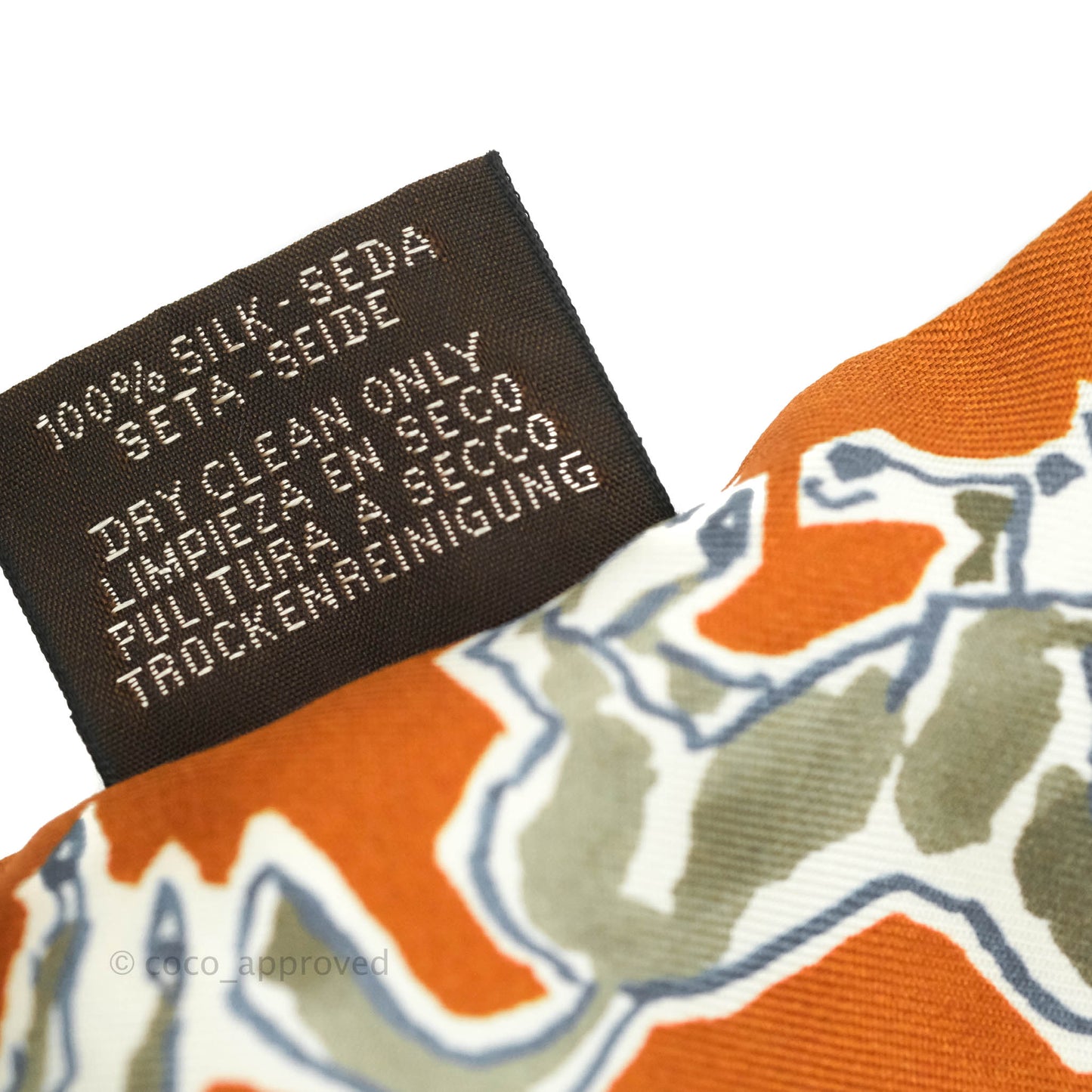 Hermès Silk Chevaux en Liberte Twilly