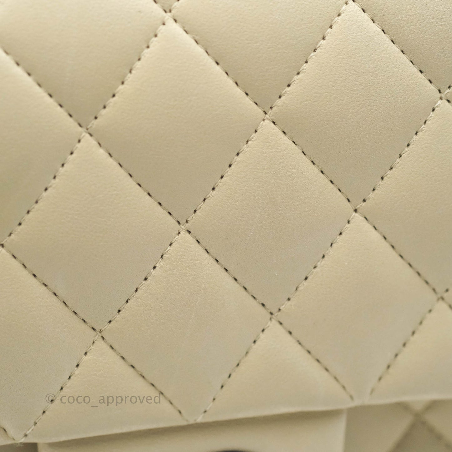 Chanel Classic M/L Medium Double Flap Light Beige Lambskin Gun Metal