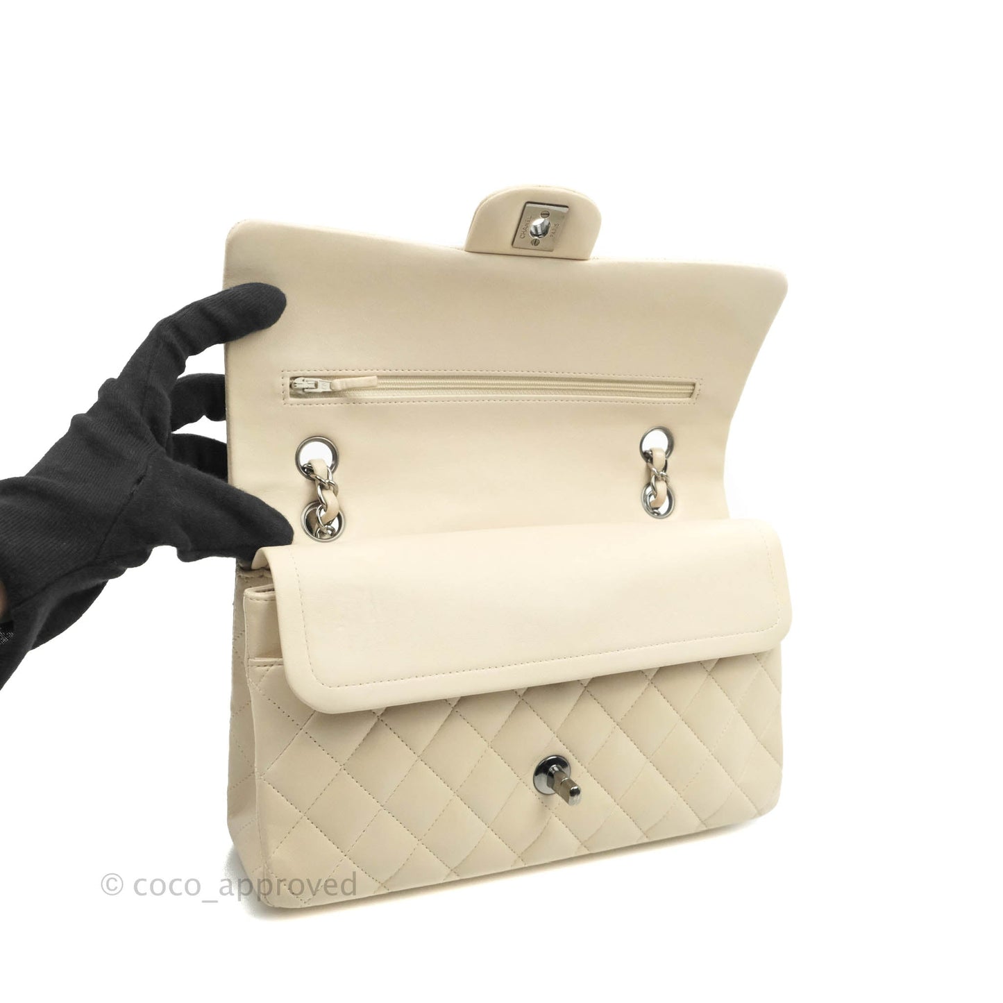 Chanel Classic M/L Medium Double Flap Light Beige Lambskin Gun Metal