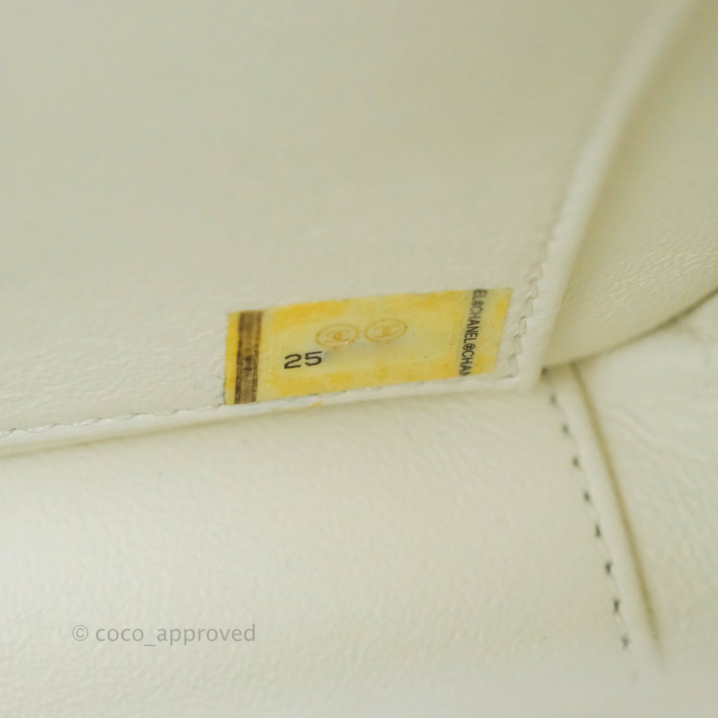 Chanel Quilted Medium Business Affinity Flap White Caviar Gold Hardware