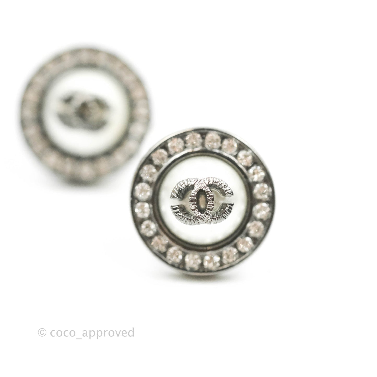 Chanel CC Pearl Crystal Round Earrings Gun Metal 21A